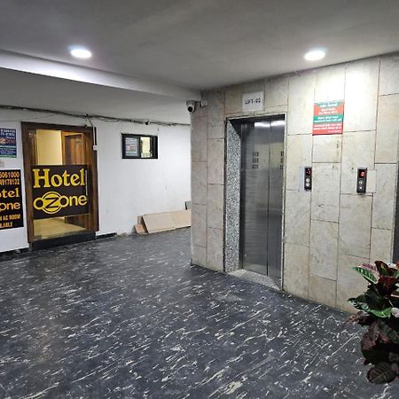 Hotel Ozone,อาเมดาบัด ภายนอก รูปภาพ
